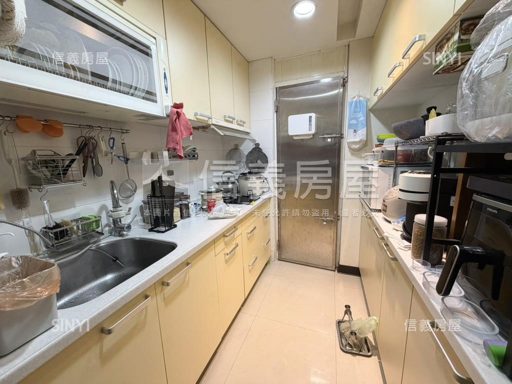 景勤公園一樓三面採光美屋房屋室內格局與周邊環境