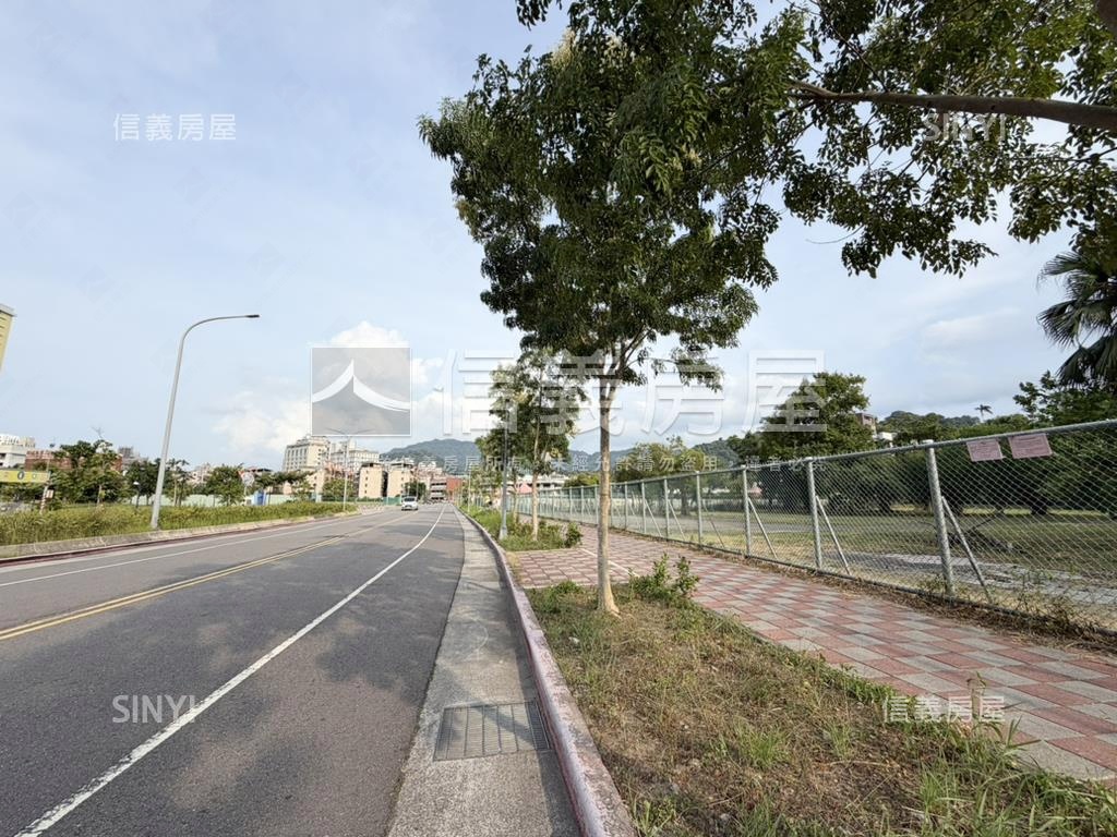 景勤公園一樓三面採光美屋房屋室內格局與周邊環境