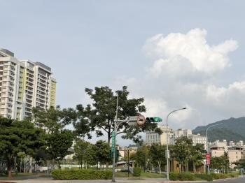 景勤公園一樓三面採光美屋