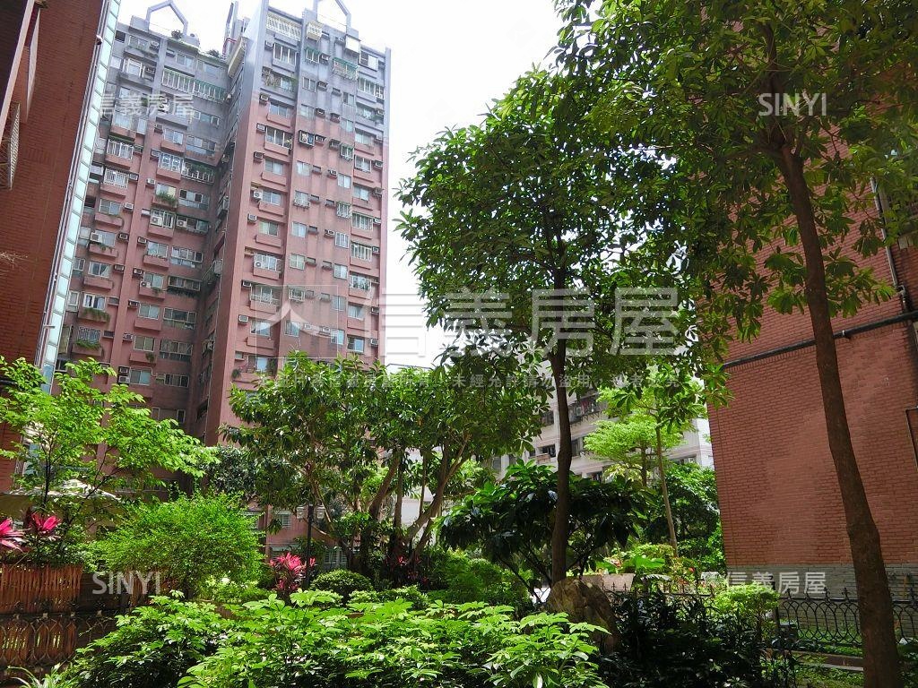 世電獨立產權車位房屋室內格局與周邊環境