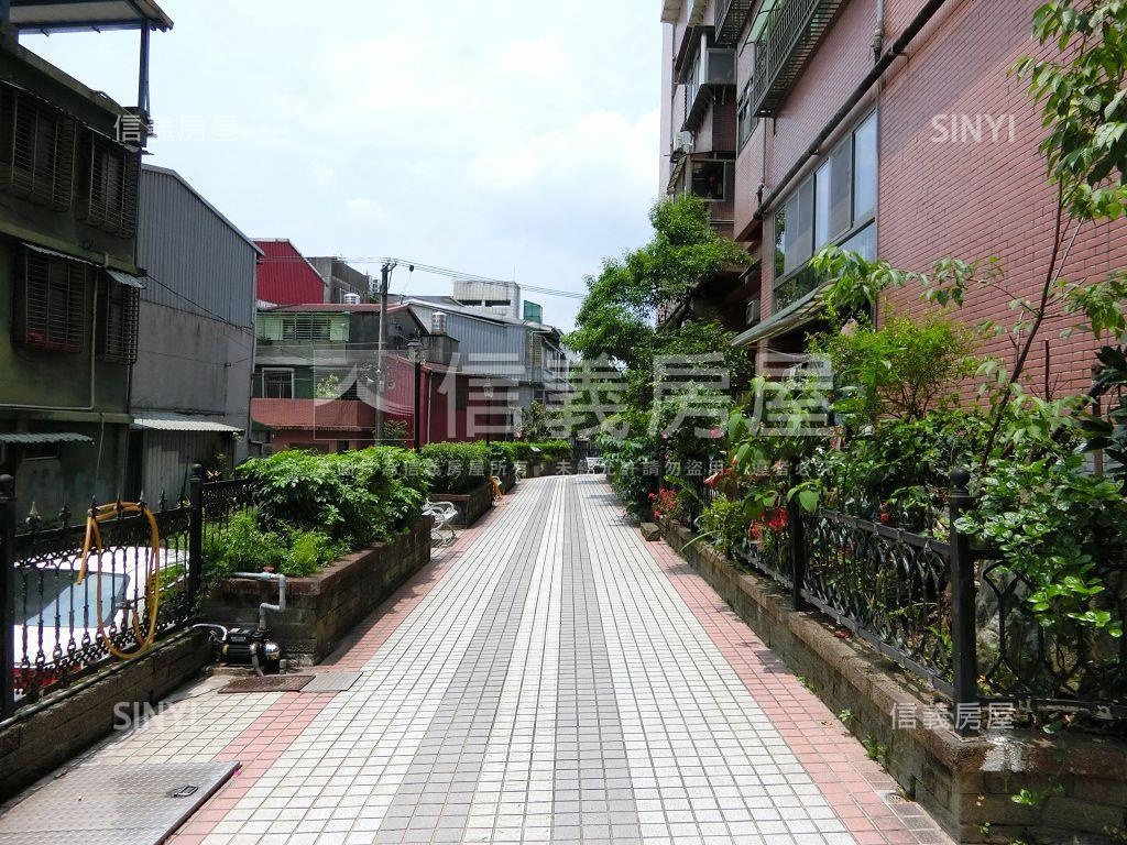 世電獨立產權車位房屋室內格局與周邊環境