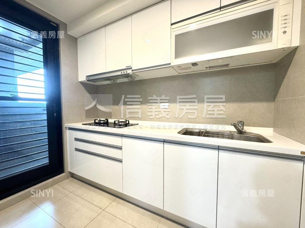 國泰禾輕奢美三房房屋室內格局與周邊環境
