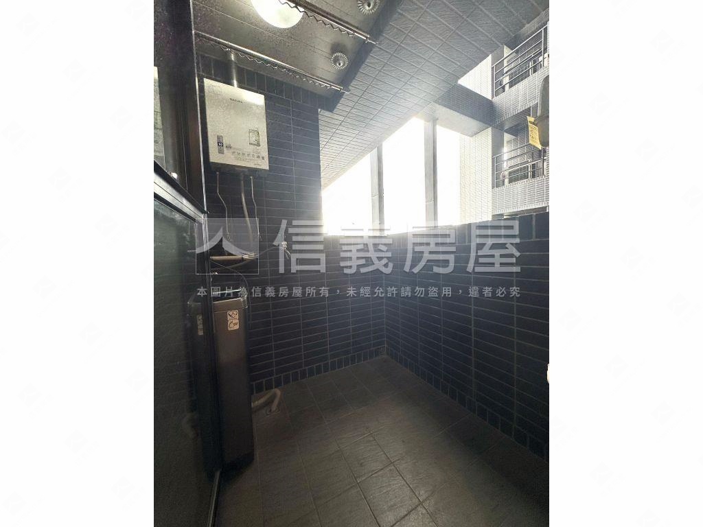 國泰禾輕奢美三房房屋室內格局與周邊環境