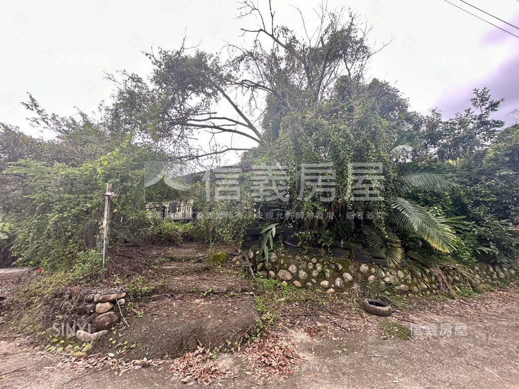 霧峰土地。性本愛丘山房屋室內格局與周邊環境