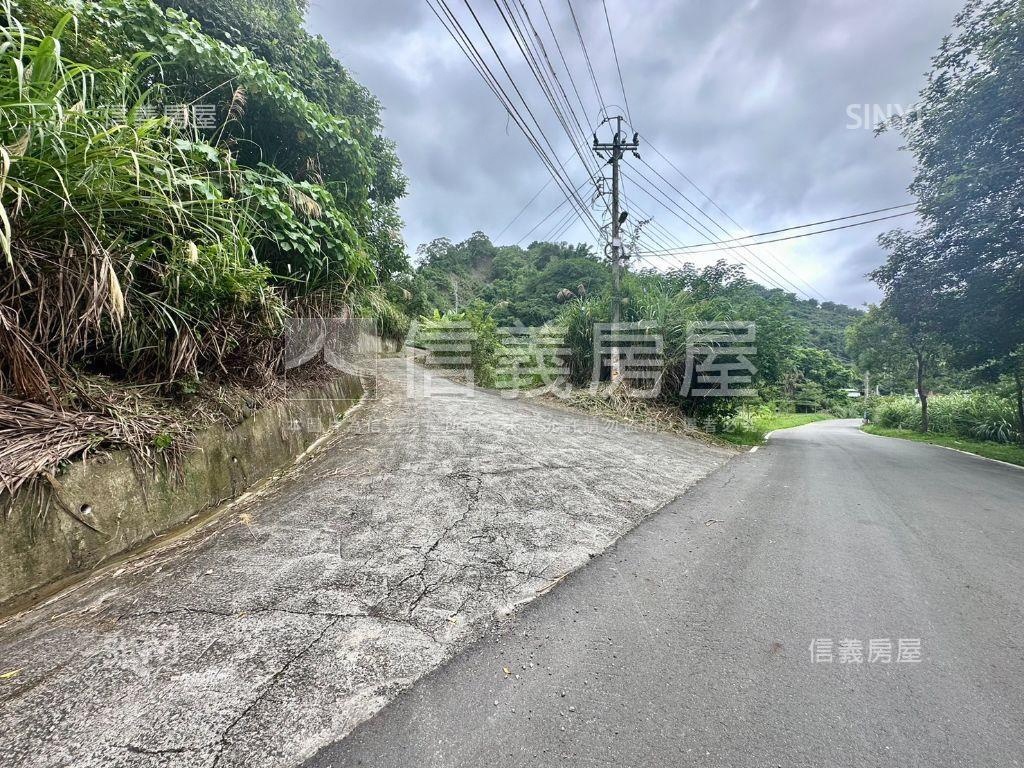 霧峰土地。性本愛丘山房屋室內格局與周邊環境