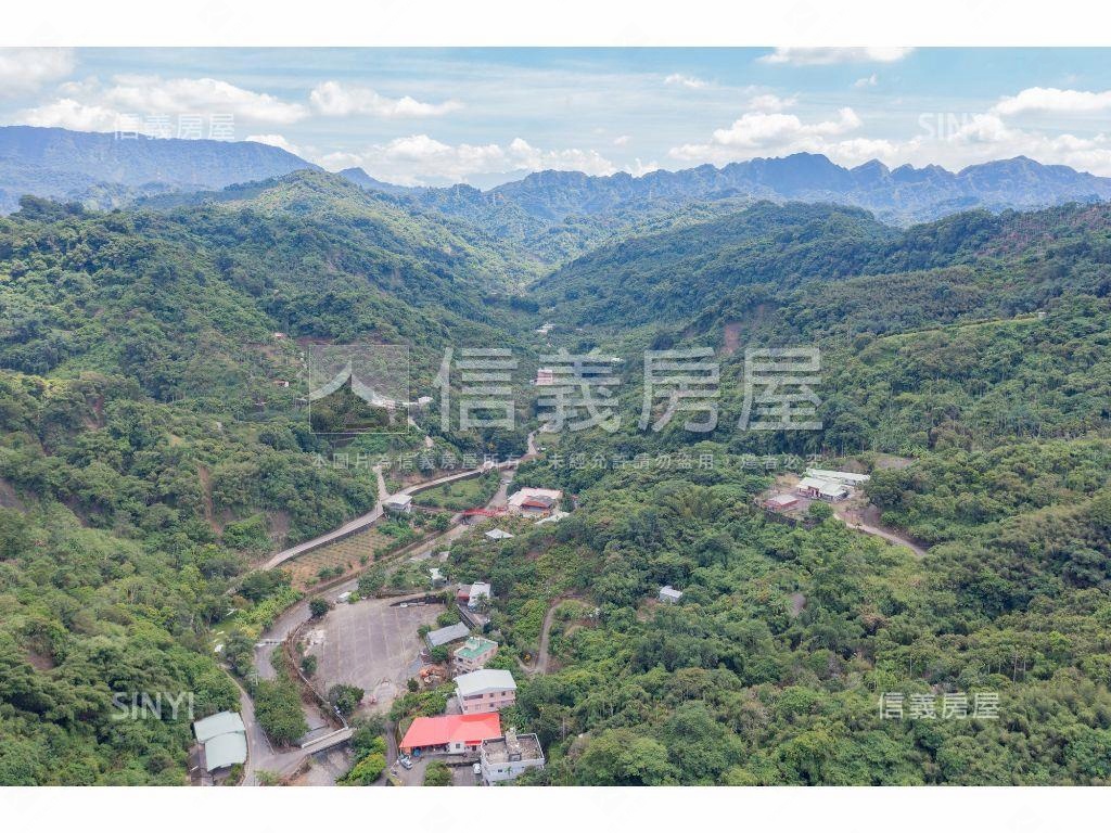 霧峰土地。性本愛丘山房屋室內格局與周邊環境
