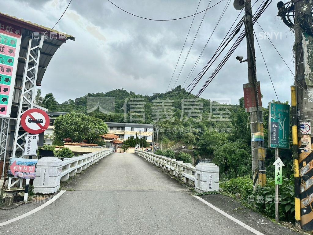 霧峰土地。性本愛丘山房屋室內格局與周邊環境