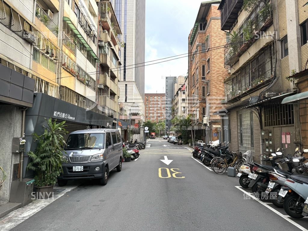 仁愛四房划算美廈房屋室內格局與周邊環境