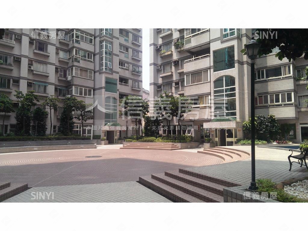 近未來捷運Ｇ１０三房車位房屋室內格局與周邊環境