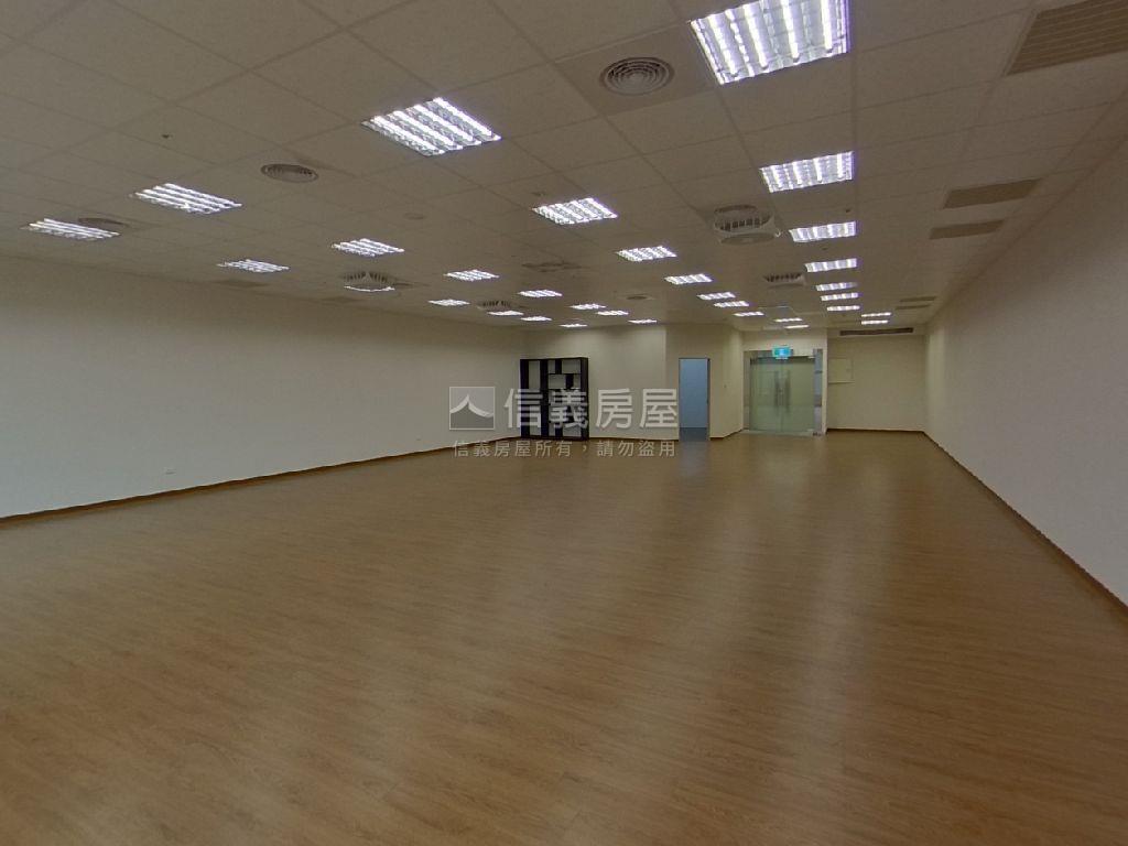 遠雄高樓景觀辦公Ｂ棟房屋室內格局與周邊環境