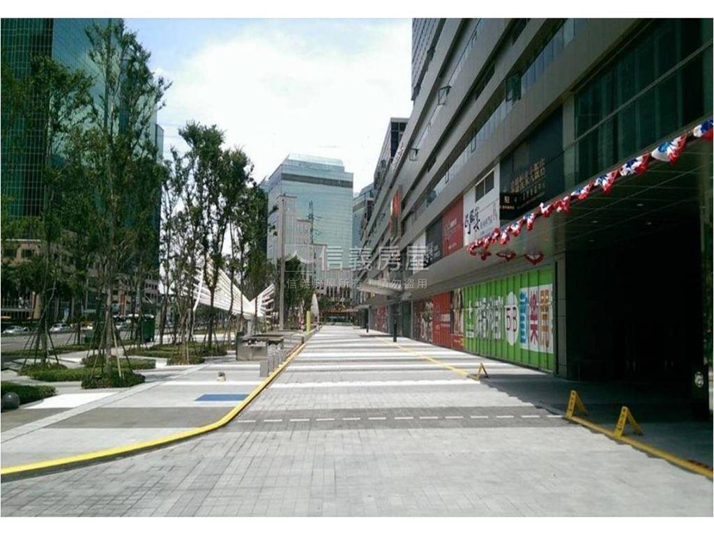 遠雄高樓景觀辦公Ｂ棟房屋室內格局與周邊環境