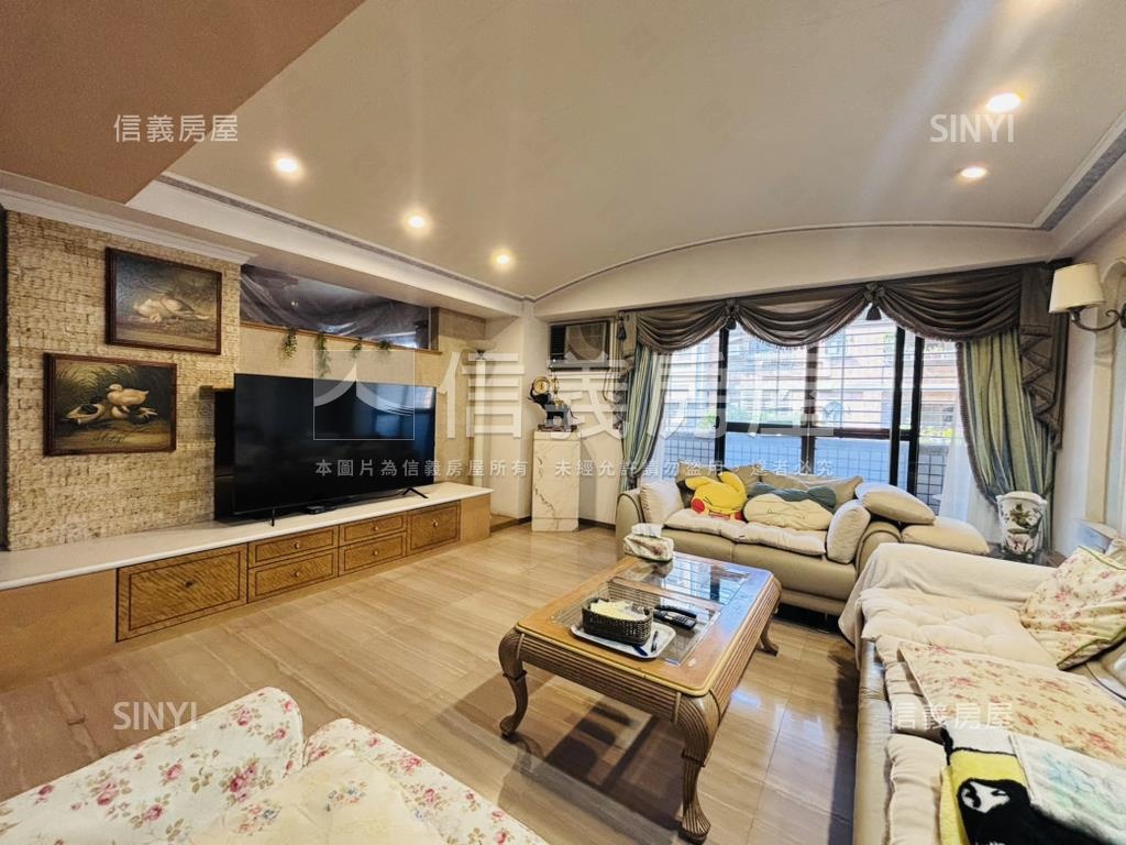 林富街。景觀四房雙平車房屋室內格局與周邊環境