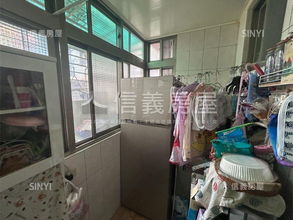 萬大公寓成家三樓房屋室內格局與周邊環境