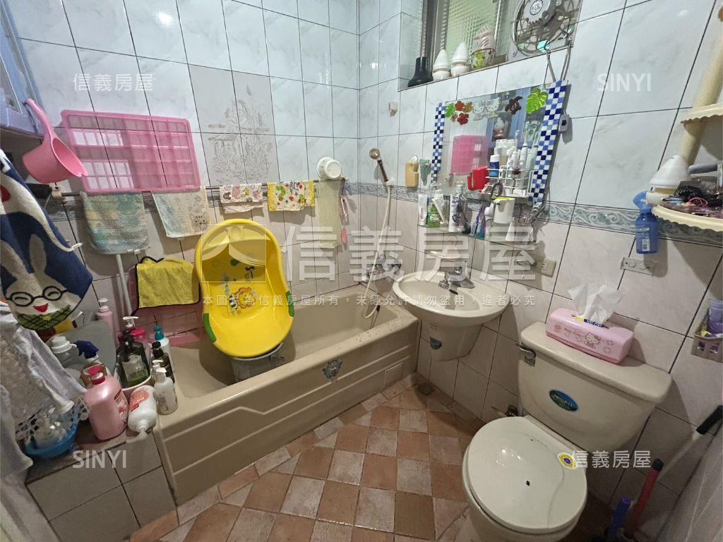 萬大公寓成家三樓房屋室內格局與周邊環境
