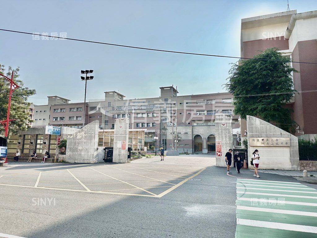 近興大附中大地坪黃金透店房屋室內格局與周邊環境