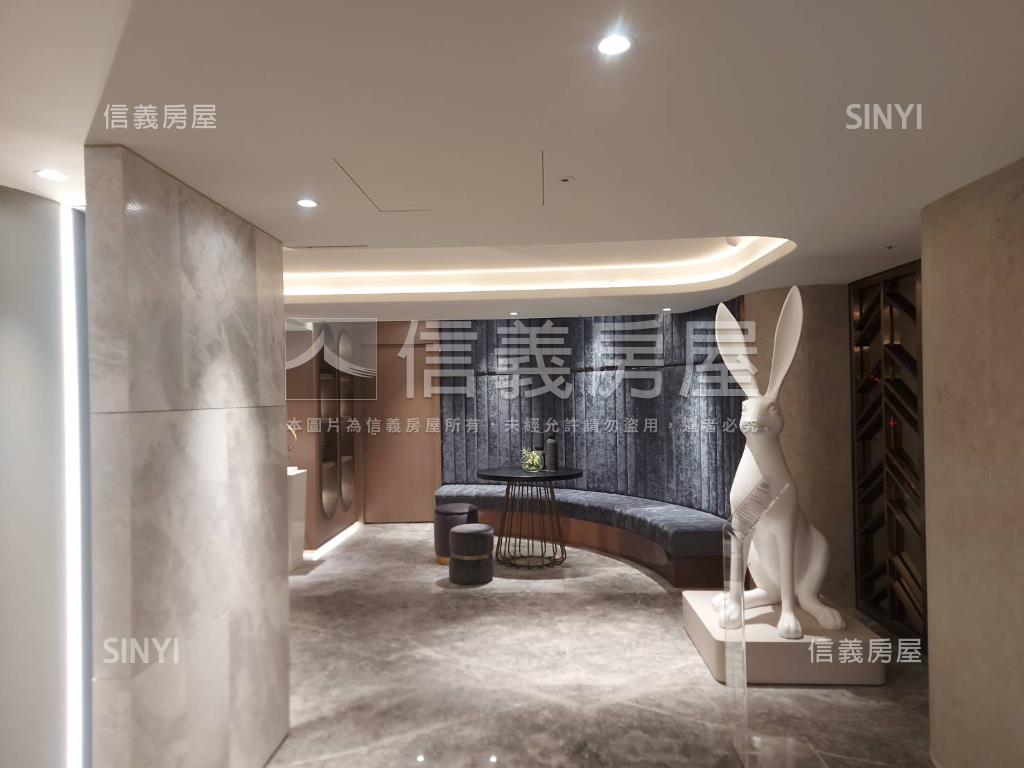 太陽帝國頂樓景觀戶房屋室內格局與周邊環境