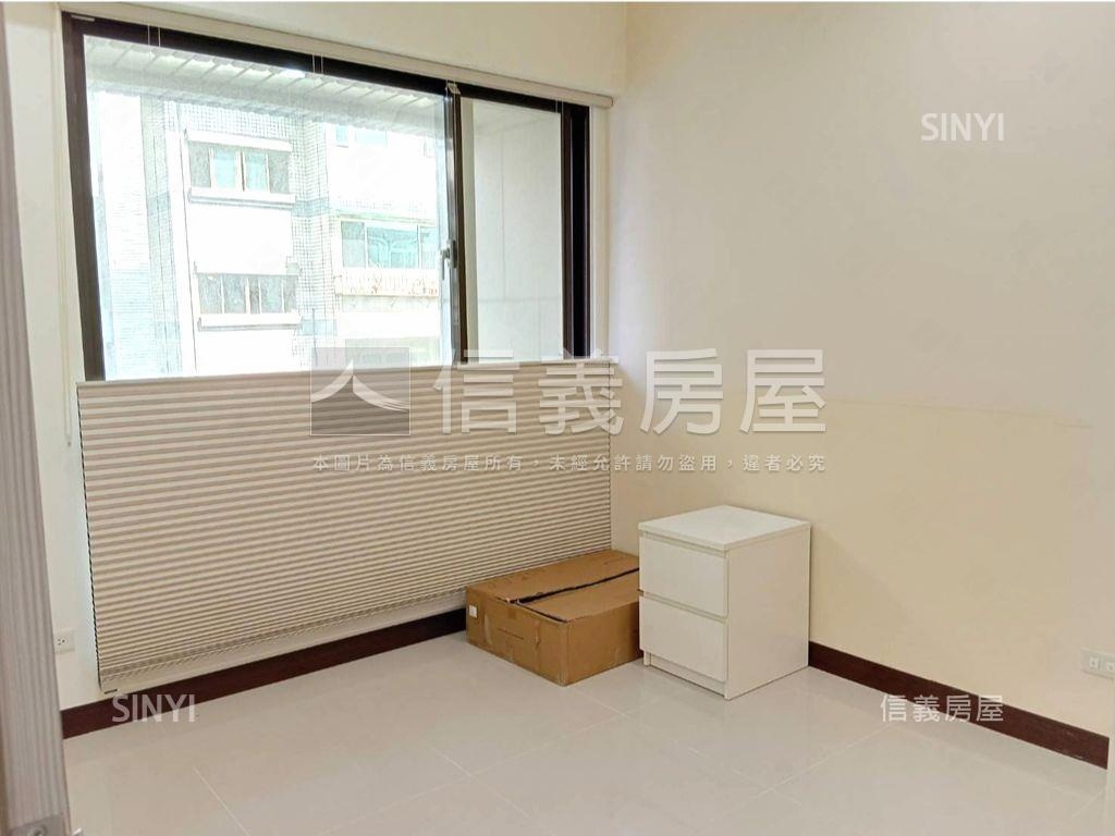 近文德站湖水裔靓兩房車位房屋室內格局與周邊環境