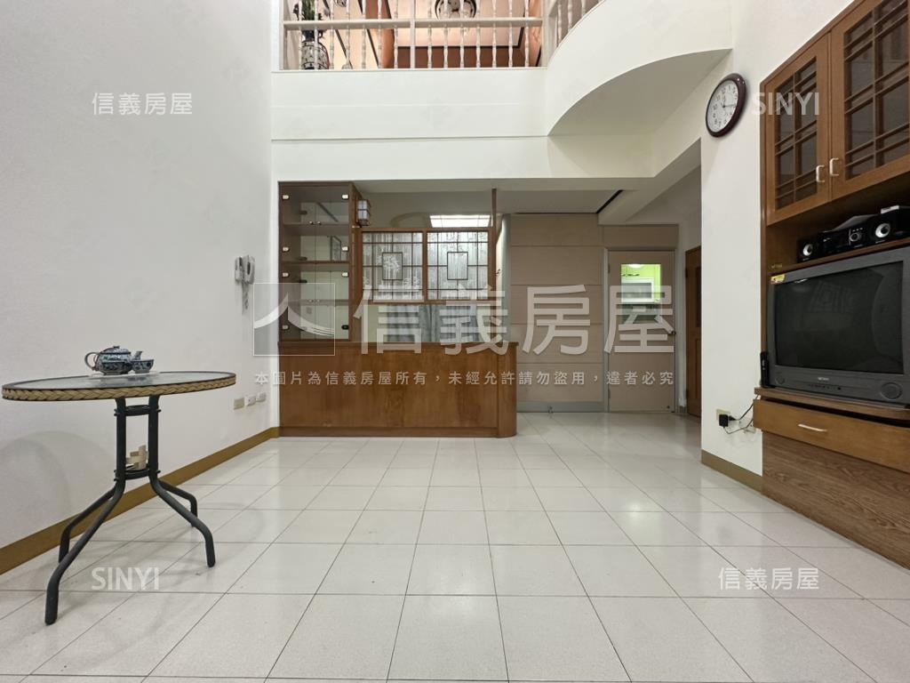東區｜木質調庭院車墅房屋室內格局與周邊環境