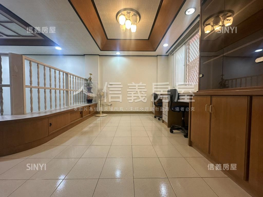 東區｜木質調庭院車墅房屋室內格局與周邊環境