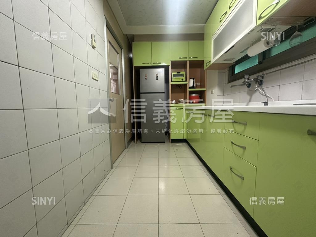 東區｜木質調庭院車墅房屋室內格局與周邊環境