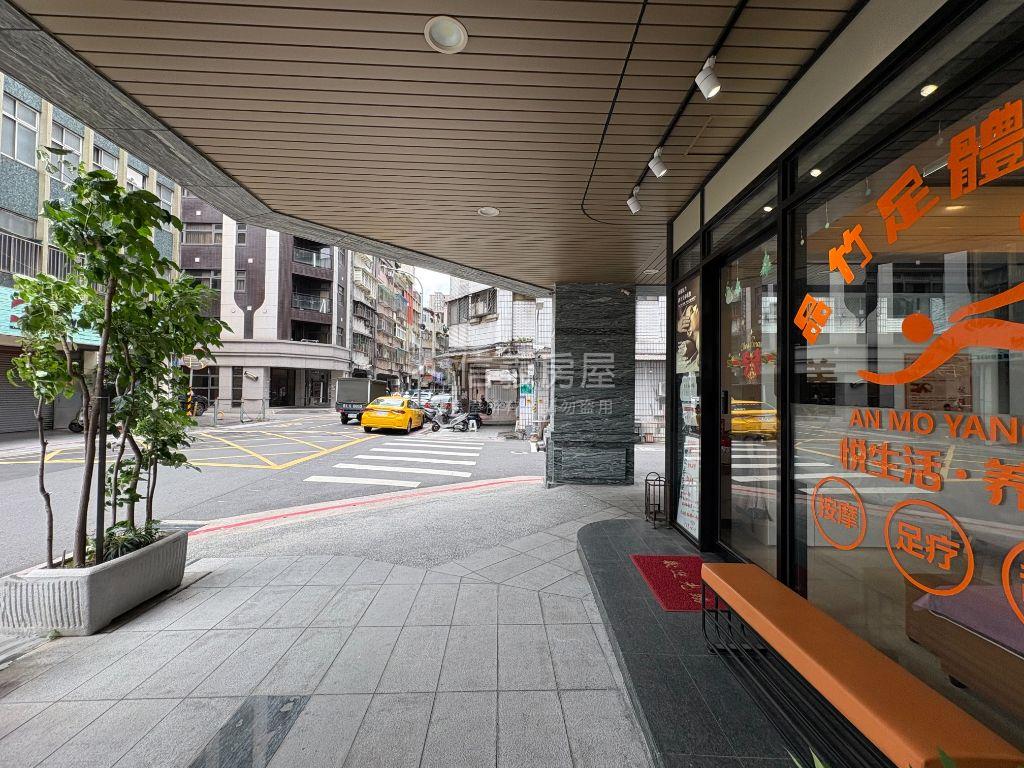古亭新落成三角窗店面房屋室內格局與周邊環境