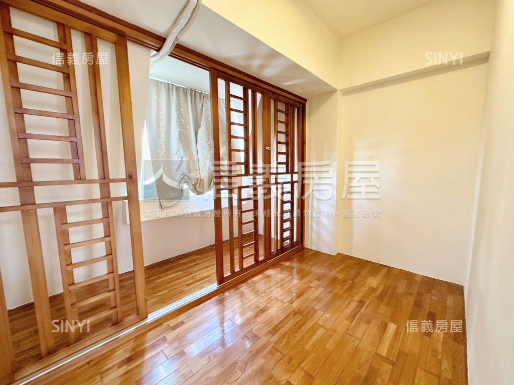 逢甲摩登歐洲稀有美屋房屋室內格局與周邊環境