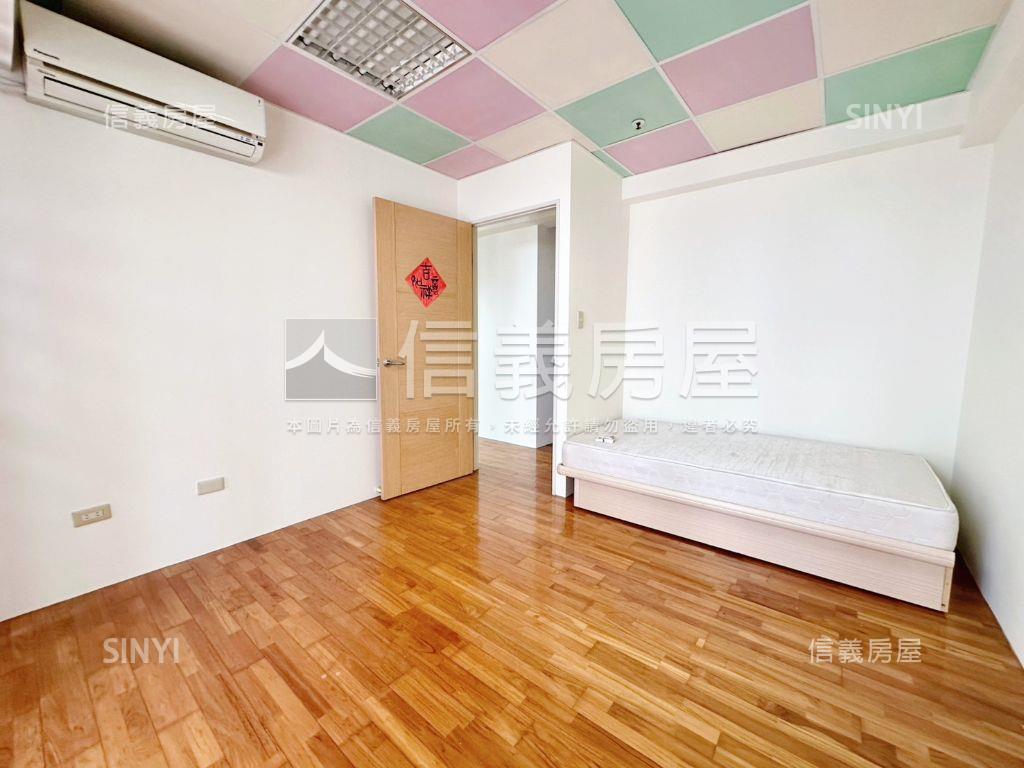 逢甲摩登歐洲稀有美屋房屋室內格局與周邊環境
