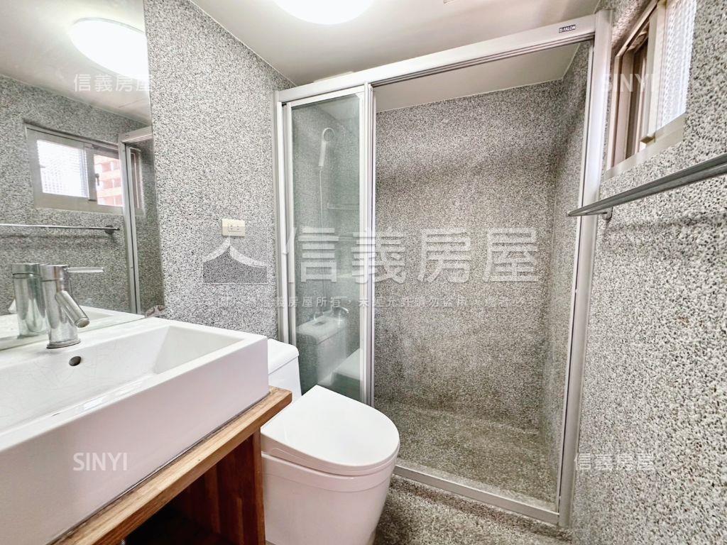 逢甲摩登歐洲稀有美屋房屋室內格局與周邊環境