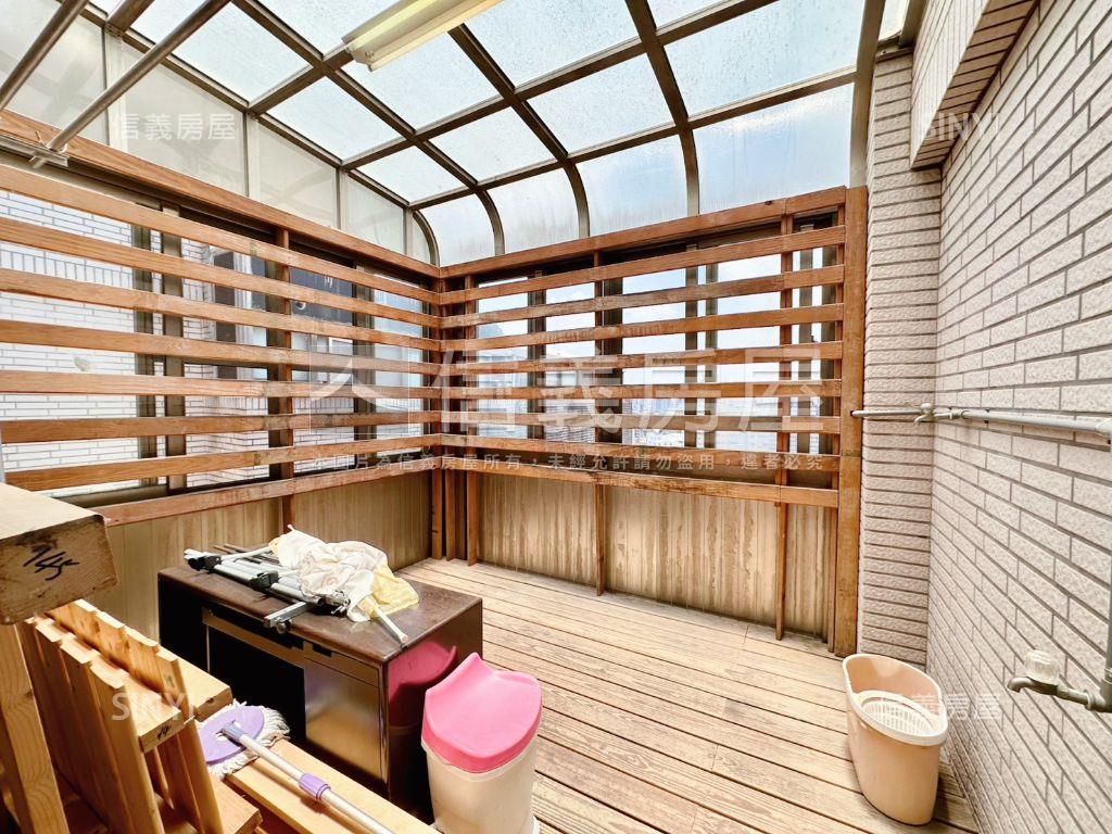 逢甲摩登歐洲稀有美屋房屋室內格局與周邊環境
