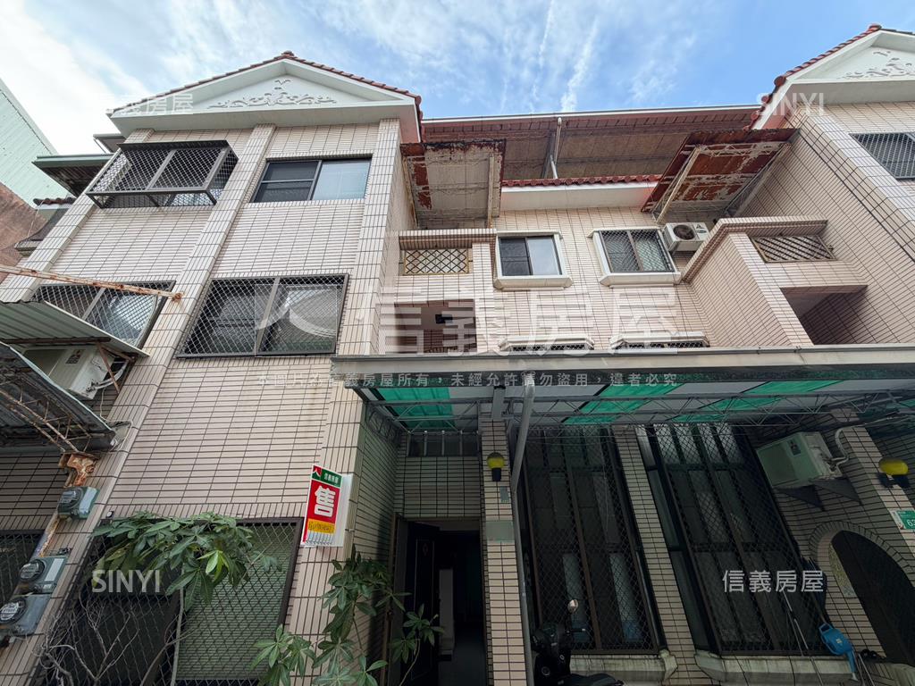 成大｜ＲＣ書香美透天房屋室內格局與周邊環境