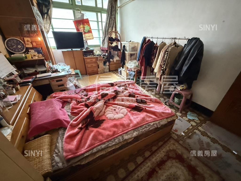 凱旋三路活巷挑高美透房屋室內格局與周邊環境