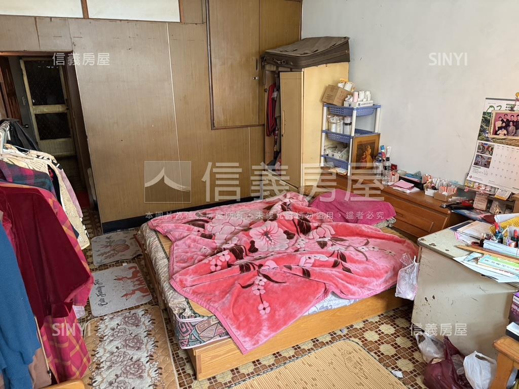 凱旋三路活巷挑高美透房屋室內格局與周邊環境