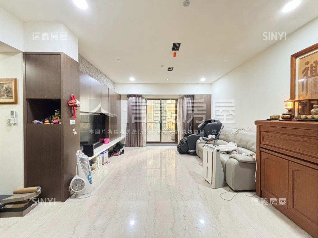 空調已換中悅四房雙主臥室房屋室內格局與周邊環境