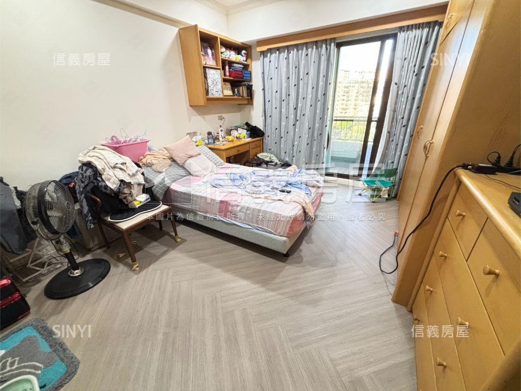 空調已換中悅四房雙主臥室房屋室內格局與周邊環境