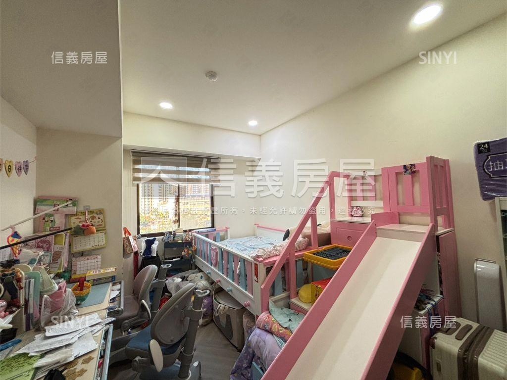 空調已換中悅四房雙主臥室房屋室內格局與周邊環境