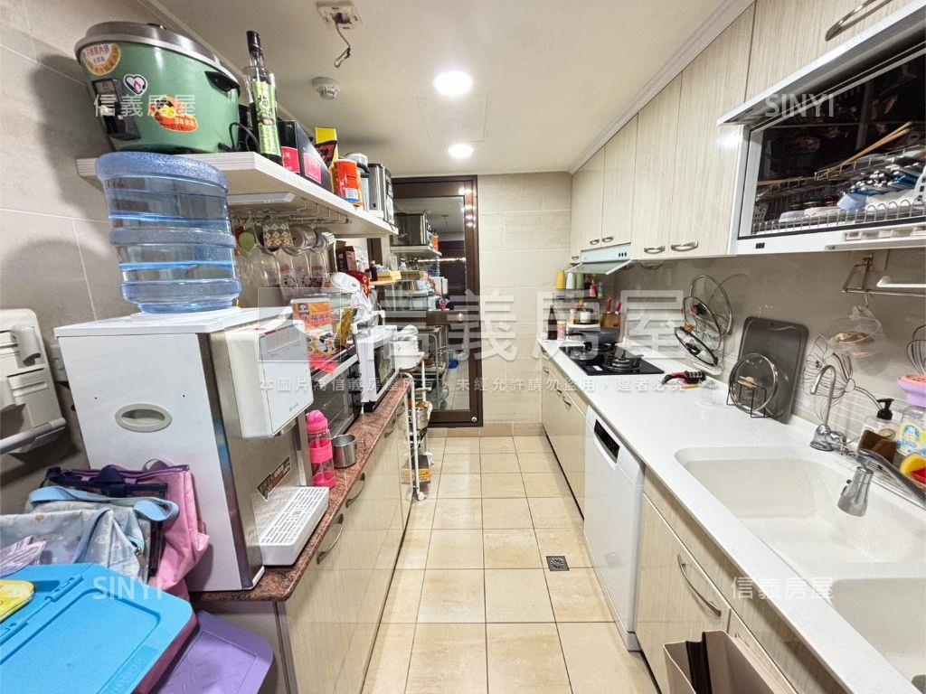 空調已換中悅四房雙主臥室房屋室內格局與周邊環境