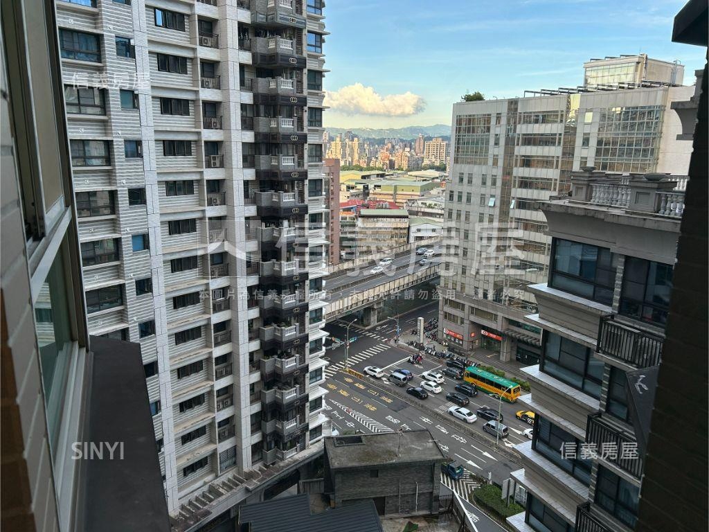 園上園鋼骨美三房房屋室內格局與周邊環境