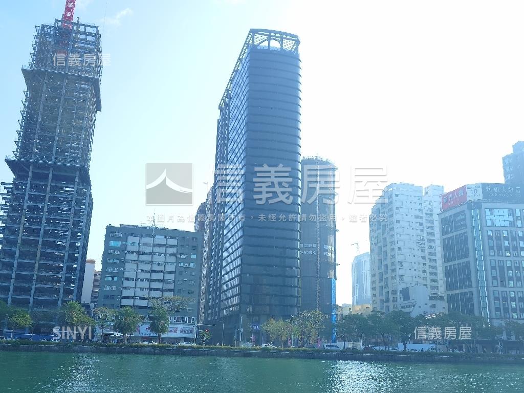 愛情河左岸１８樓Ａ１５房屋室內格局與周邊環境