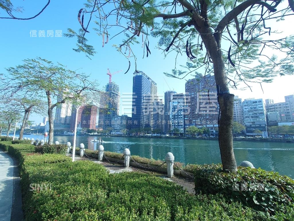 愛情河左岸１８樓Ａ１５房屋室內格局與周邊環境