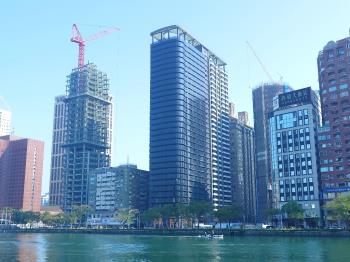 愛情河左岸１８樓Ａ１５