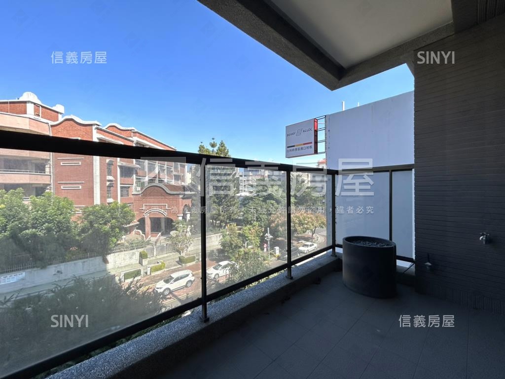 八期豐樂公園｜三房兩平車房屋室內格局與周邊環境