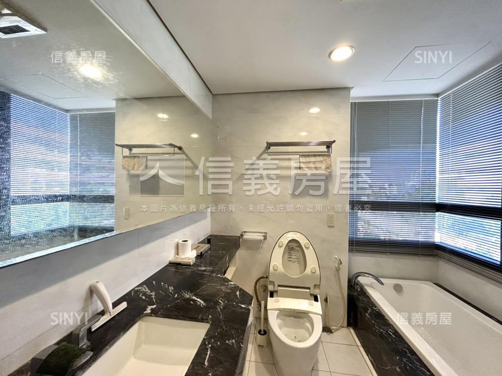 八期豐樂公園｜三房兩平車房屋室內格局與周邊環境