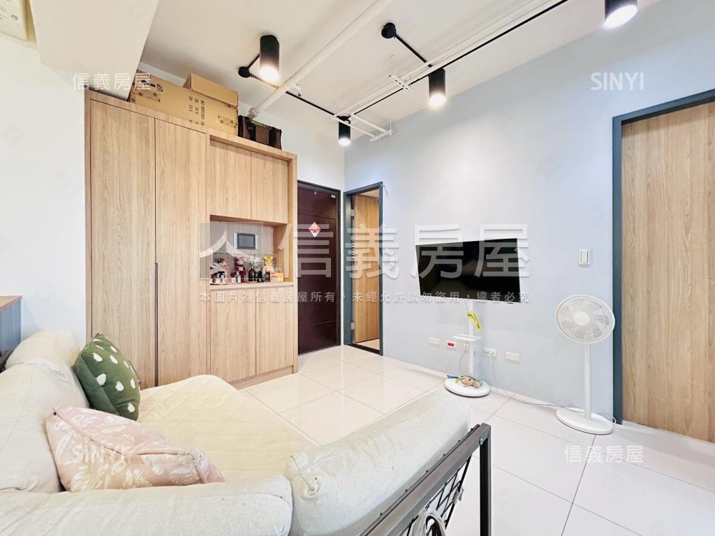 近高鐵寶徠花園兩房車位房屋室內格局與周邊環境