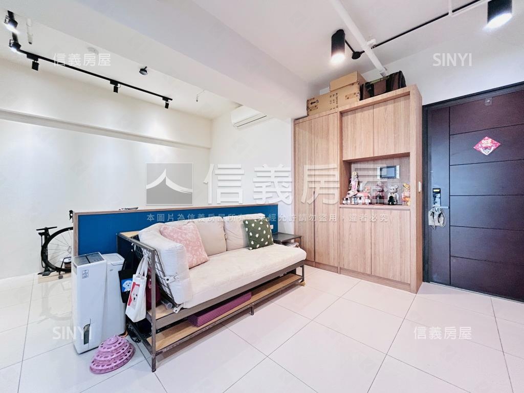 近高鐵寶徠花園兩房車位房屋室內格局與周邊環境