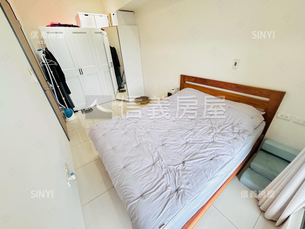 近高鐵寶徠花園兩房車位房屋室內格局與周邊環境