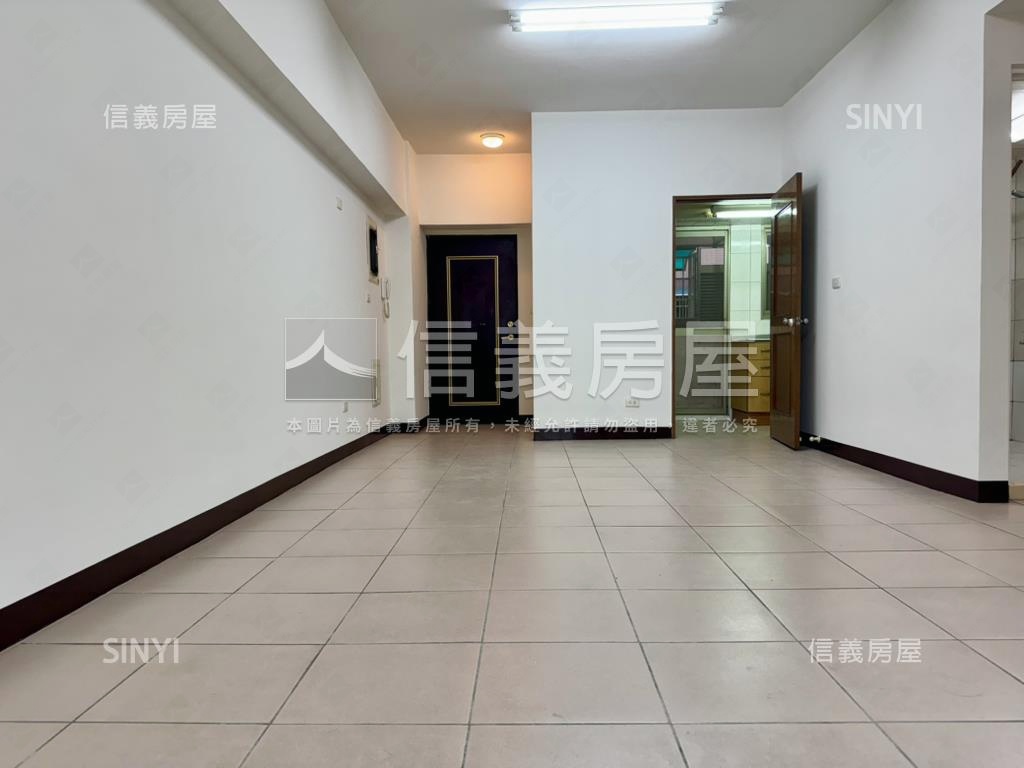 大道新城三房平車房屋室內格局與周邊環境