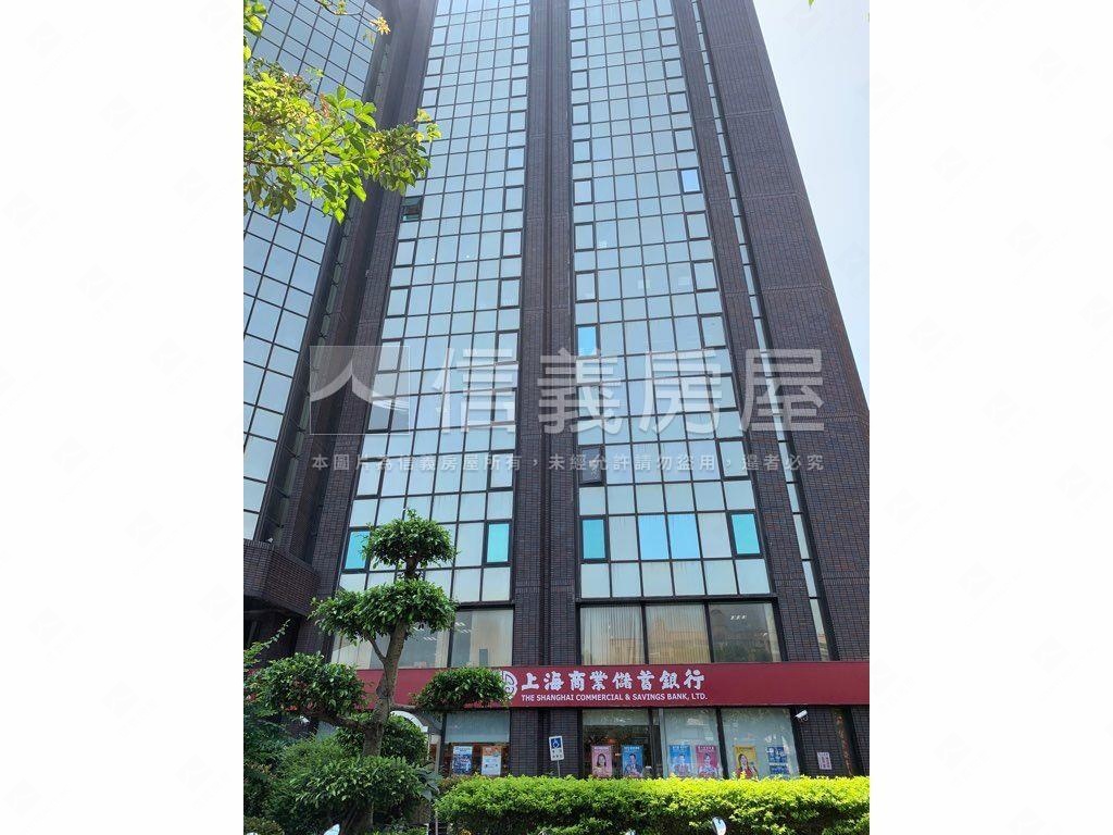 亞洲企業氣派辦公房屋室內格局與周邊環境