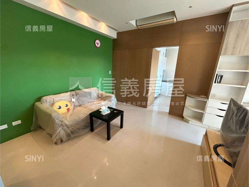 七張商圈高樓鋼骨２房房屋室內格局與周邊環境