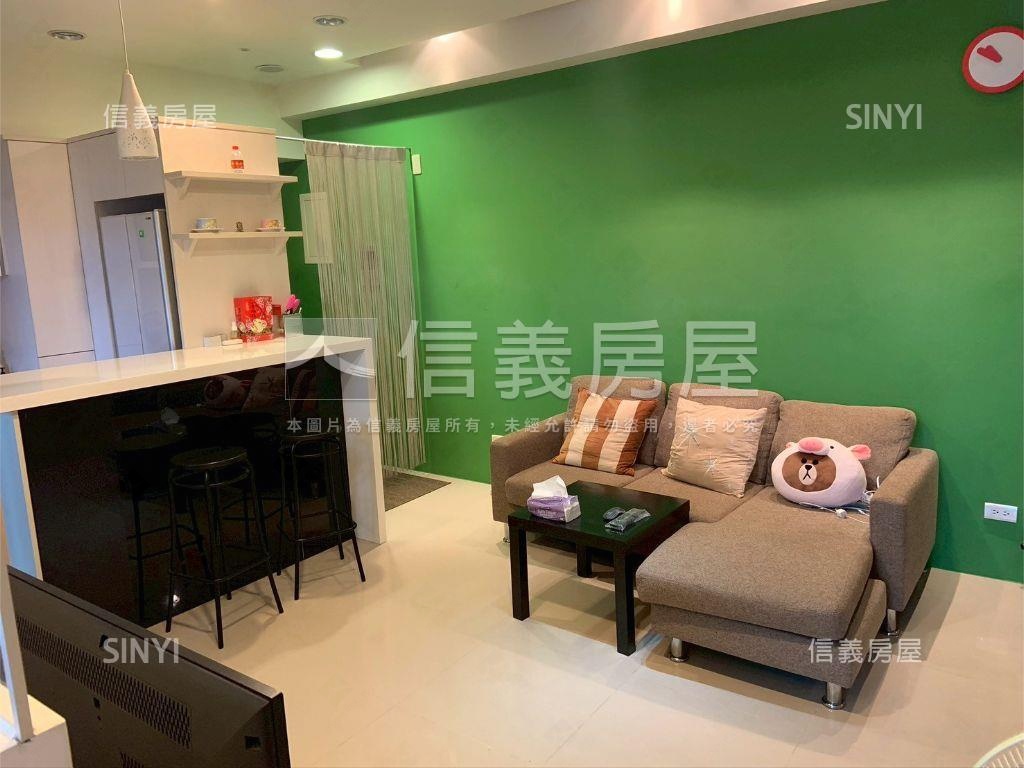 七張商圈高樓鋼骨２房房屋室內格局與周邊環境