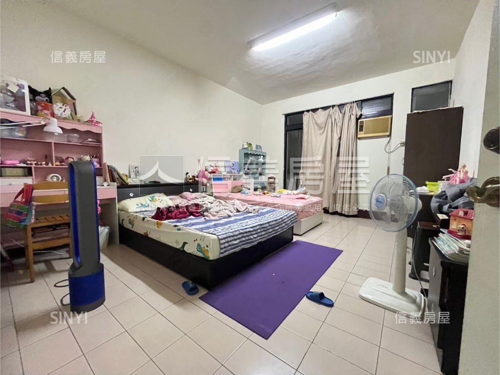 東榮路，臨路透天房屋室內格局與周邊環境